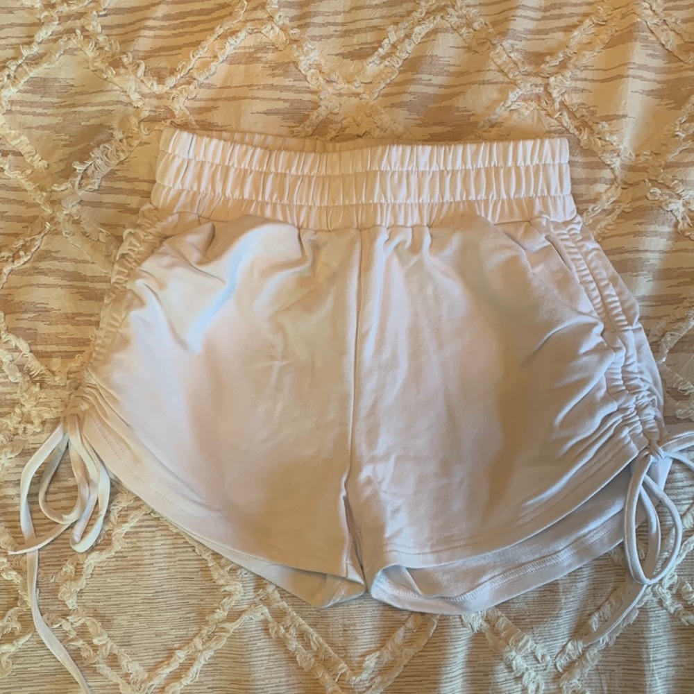 White Akirs Sweatshorts Size Medium